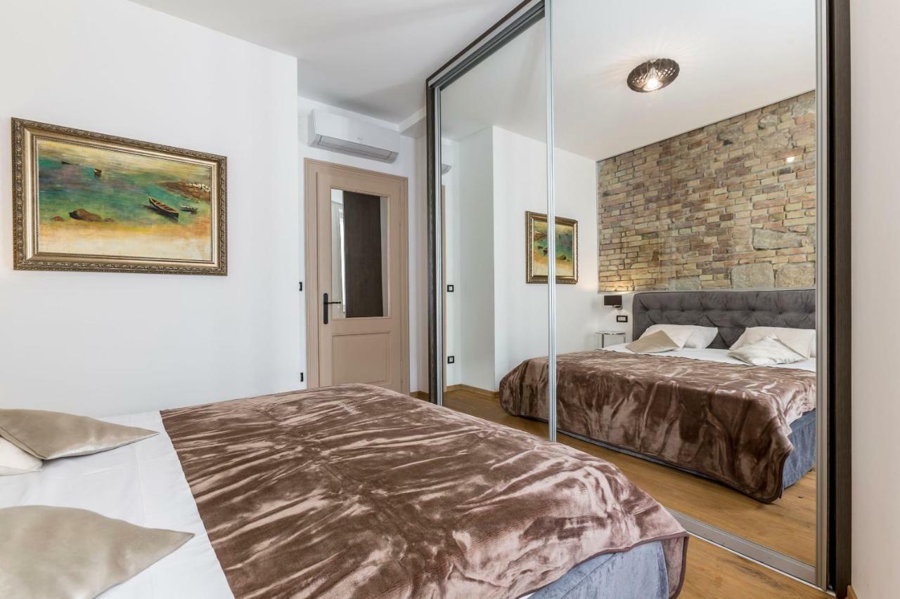 Queen Apartment Split Buitenkant foto